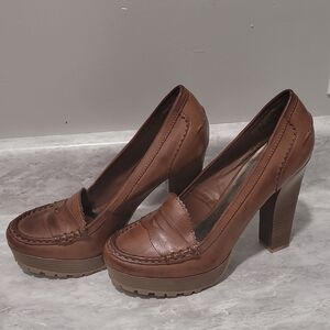 Elegant Brown Women's Heels